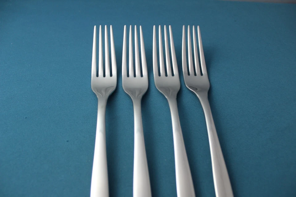 4 Tenedores de Cena Nambe AIDAN Brillante 18/10 Acero Inoxidable Vietnam NUEVO 8 3/8" Foto 3 de 4