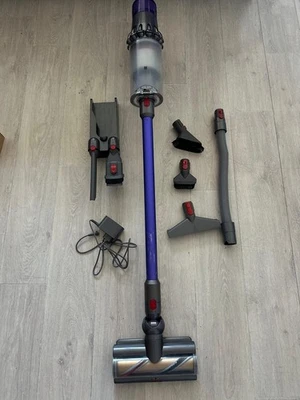 Dyson V11 Absolute Extra