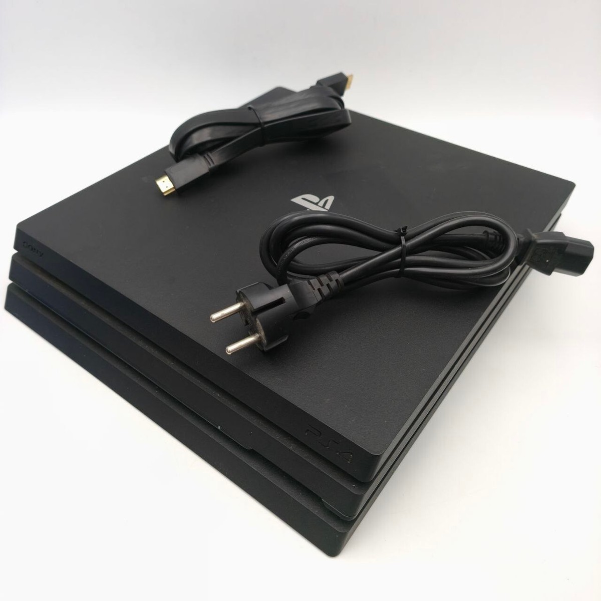 Playstation 4 Pro 1TB sony PS4 Console and Cables with