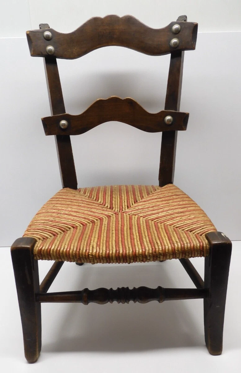 Lot 5 Chaises Anciennes Bois Et Paille – Style Classique, Assises Paillées – Salle à Manger