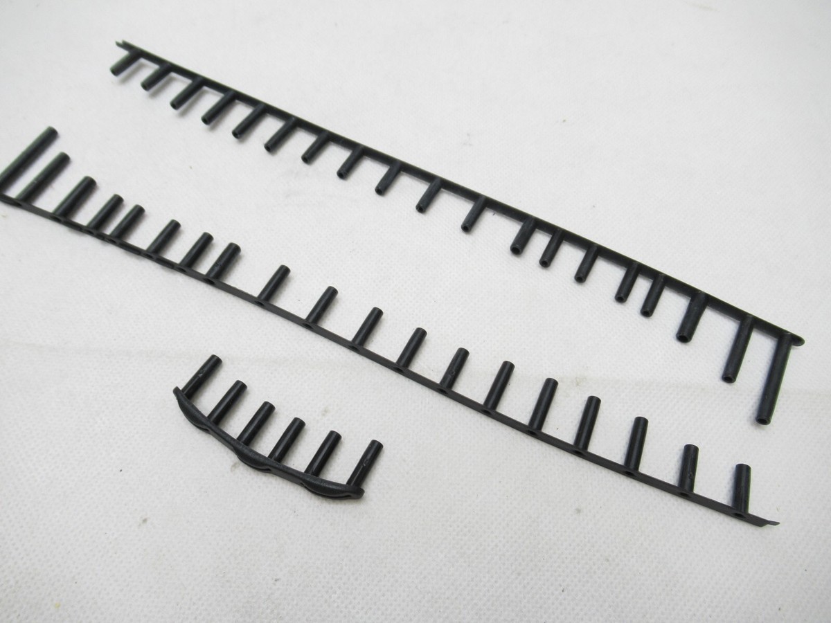ONE (1) PARTIAL GROMMET SET: WILSON NCODE NTOUR 95 (16X20) G7655