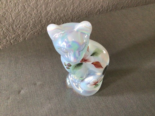 Vintage Fenton Glass Hand Painted Floral Opalescent Stylized Cat 5065 OL Signed - Picture 9 of 9
