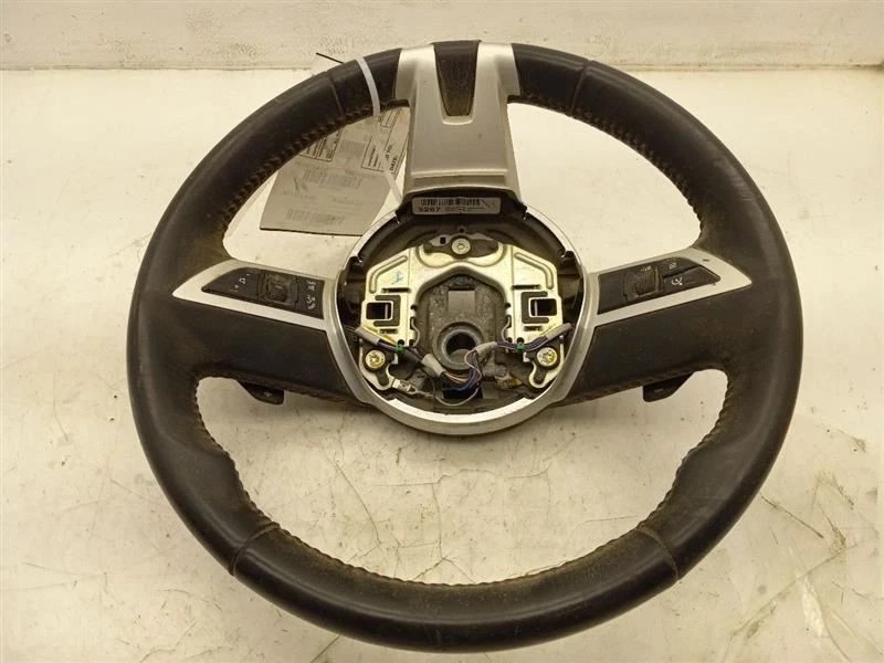 Chevrolet Camaro 2010 2011 volante con palanca de cambios y control de volumen Foto 4 de 4