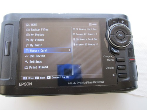 Epson Multimedia Storage Viewer P-7000 Model G971B with battery