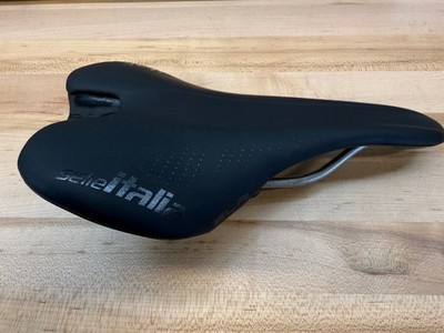 SELLE ITALIA SLR BOOST ELITE SADDLE, SLR - 242 x 145 id latch L1, New/Takeoff 
