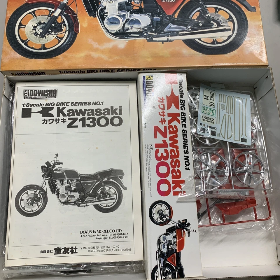 KAWASAKI Z1300 DOYUSHA 1:8 Kit Da Montare Collezione Moto Modellismo | PERFETTO - Immagine 2 di 4