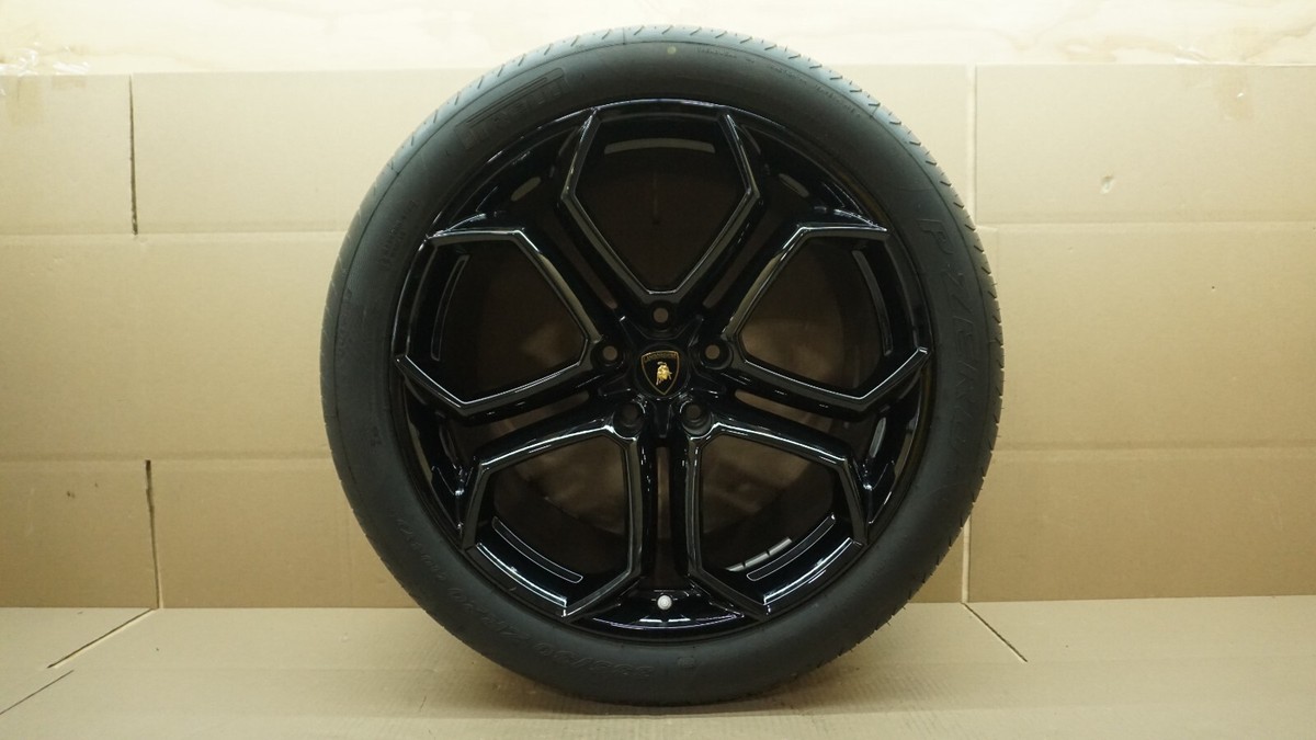 LAMBORGHINI AVENTADOR LP700 20