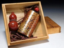 Gold Makie Lacquered Inro with Hyotan Netsuke  Edo original netsuke inro antique