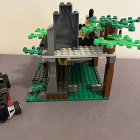 LEGO CITY: Robber's Hideout (4438) 90% Complete, With Manuals, No Mini figures