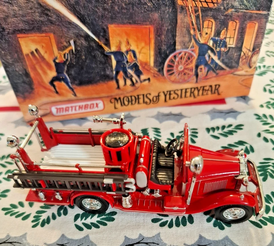 Matchbox Modell YFE09- 1932 Ford AA OPEN CAB mit  OVP - Bild 4 von 4