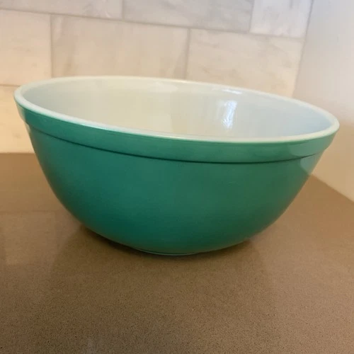 PYREX 403 Green Mixing Nesting Bowl 2½ qt Primary Colors Vintage Made In USA
