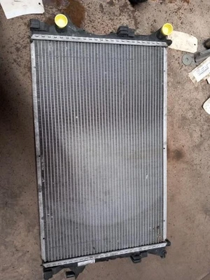 Radiateur eau RENAULT ESPACE 4 PHASE 1 8200302463 G9T 742 - Photo 1/2