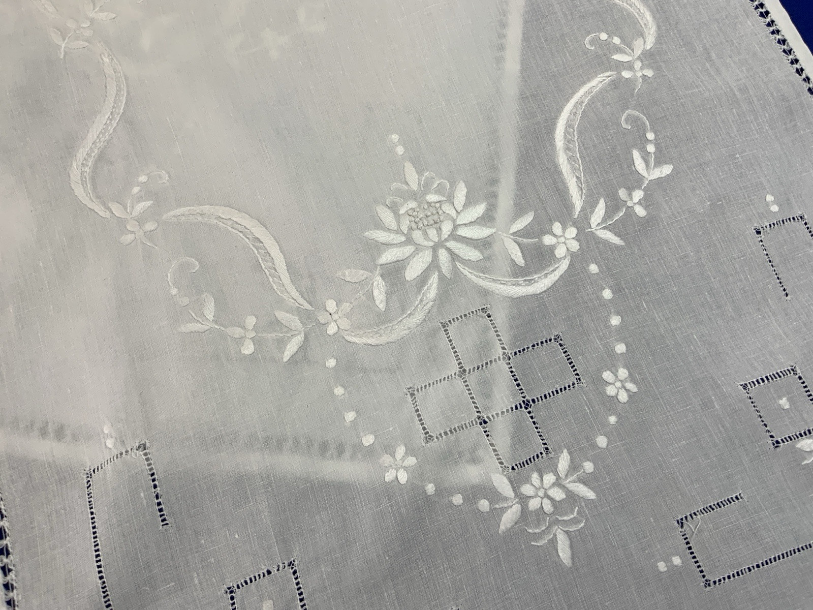 Vintage Dresser Scarf Or Table Runner, Flower & Dot Embroidery, Linen, White