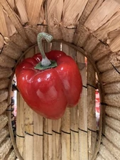 Artificial Vegetables Faux Fake Food HANGING PEPPER Display Movie PROP HPMC