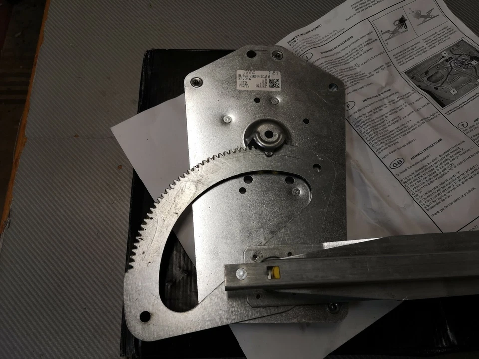 RENAULT MEGANE SCENIC ELECTRIC WINDOW REGULATOR FRONT LEFT NEW LS5521 2009-2016 - Image 2 of 4