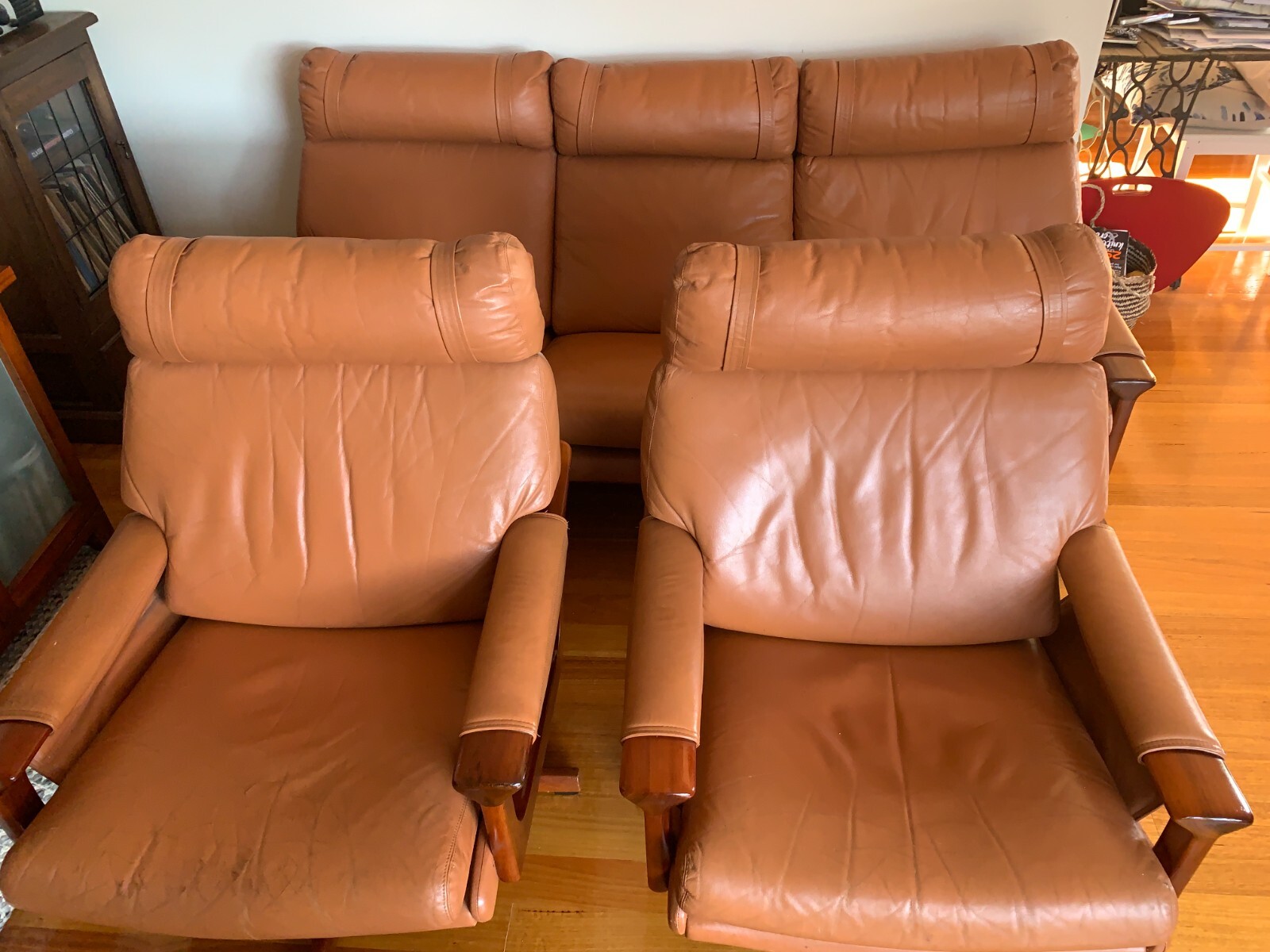 Tessa T21 Executive Vintage Australian Made Full Grain Leather Lounge