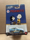 HOT WHEELS DIECAST - Peanuts-  1985 Honda CR-X- 2/5- Combined Postage