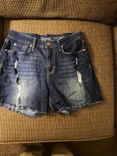 NWOT WOMEN'S LEVI'S SIGNATURE DENIM BLUE SHORTS SIZE 6 W28