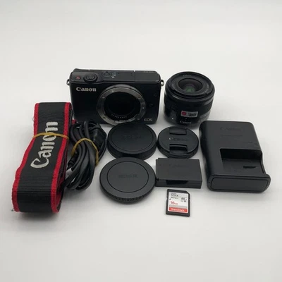 Canon EOS M10 Mirrorless Camera Black + Lens EF-M 15-45mm f/3.5-6.3 IS STM - Image 1 of 4