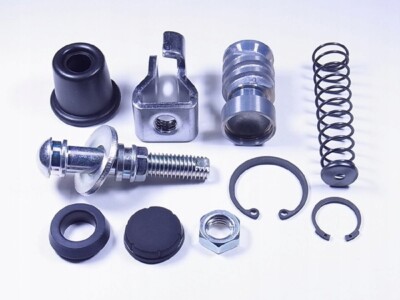 REPARATURSATZ FÜR DEN HINTEREN HAUPTBREMSZYLINDER HONDA CBR 1100XX '99-'06, VTX1