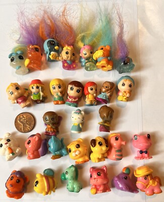 LOT OF 30 mini SQUINKIES PEOPLE ANIMALS hello Kitty HAIR no repeat cat dog frog 