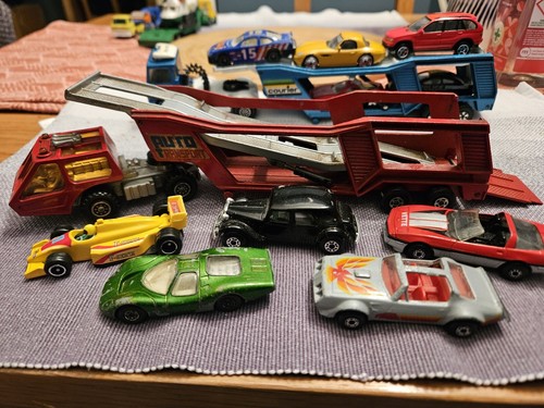 MATCHBOX SUPERKING K10 - FUTURISTIC CAR TRANSPORTER WITH LOAD - RED - No Box