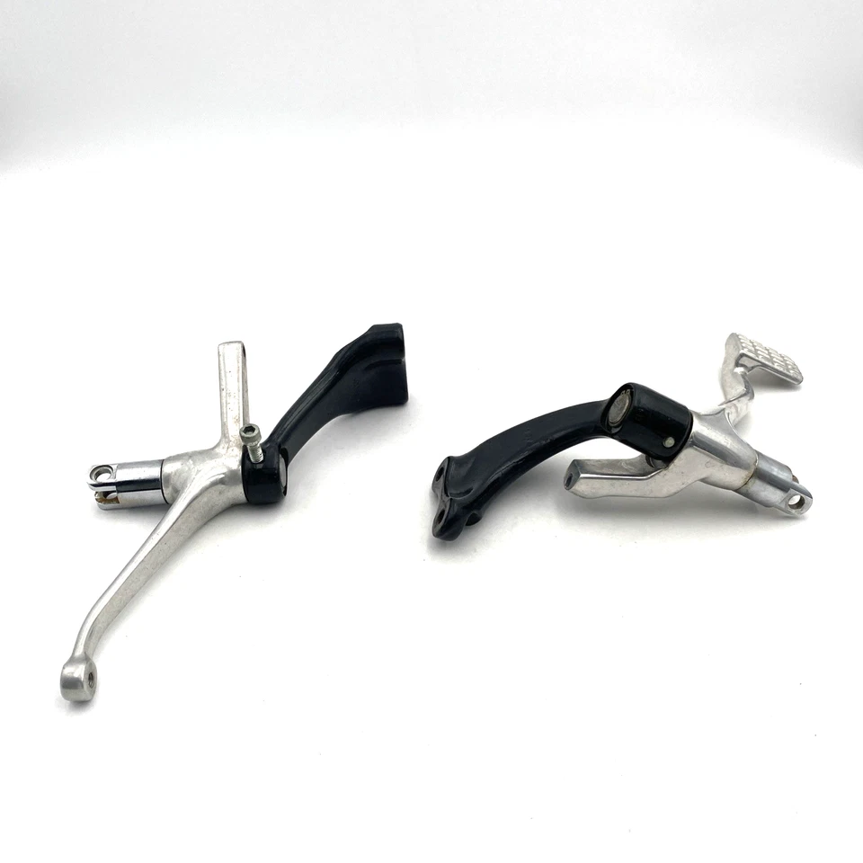 Controles delanteros izquierdo derecho OEM Harley 34572-04 42685-04 04-13 Sportster XL 1200 Foto 2 de 4