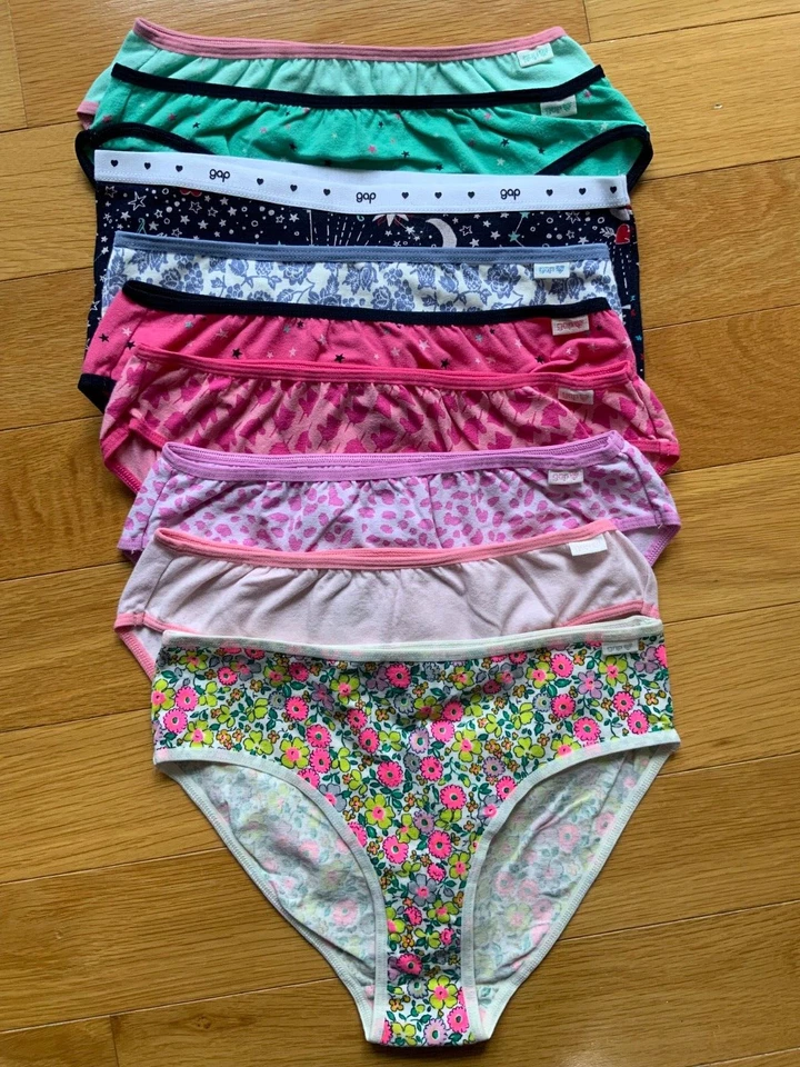 Lot of 9 GIRLS’ GAP BRIEFS -3 Large 6 X Large-Brand New NEVER USED Never washed - Image 2 of 4