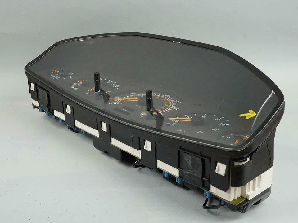 Cuadro de instrumentos velocímetro Mercedes Benz Clase SL 8 cilindros R129 1994-1995 OEM Foto 3 de 4