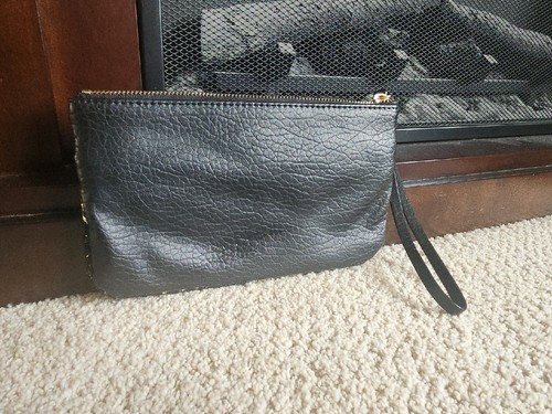 Juicy Couture Gold Sequin Zip Clutch Wristlet - Picture 4 of 6