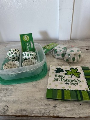 St Patrick s Day Baking Cups Paper With Shamrocks Small And Large Paper Napkins