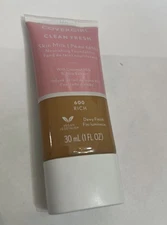 600 Rich. Covergirl Clean Fresh Vegan. Skin Milk Nourishing Foundation. 30ml