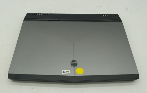 Alienware 13 R3 Laptop - Intel Core i7 7th Gen - SPARES AND REPAIRS - Imagen 3 de 9