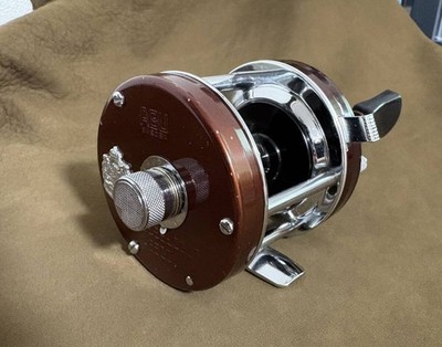 Abu Garcia Ambassadeur 5500 Casting Reel Round Profile Brown Baitcaster Classic