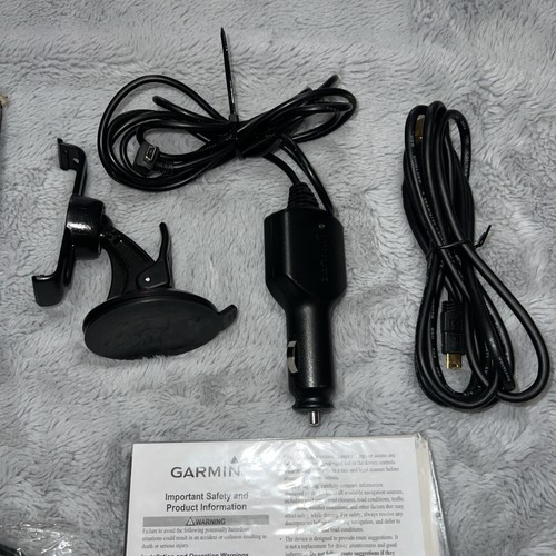 Garmin nüvi 1300 Automotive Mountable GPS - Picture 3 of 5