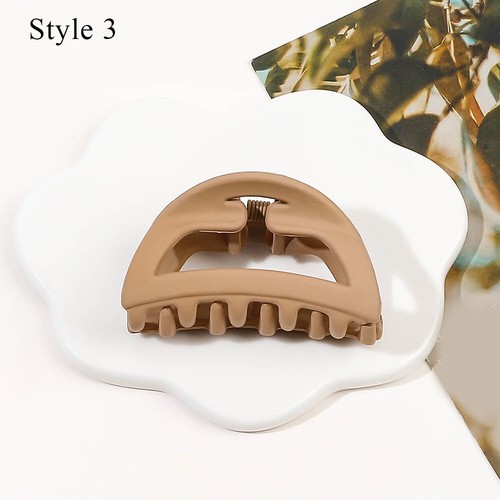 Small Frosted Shark Clip Geometric Acrylic Claw Clip Little Crab Hair Claw Clip - Picture 15 of 37