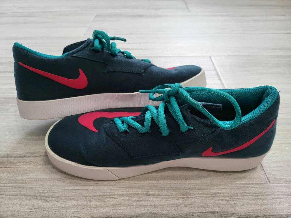 NIKE VULC KEVIN DURANT Rosa Teal Talla 6.5Y Excelente Estado. Foto 2 de 4