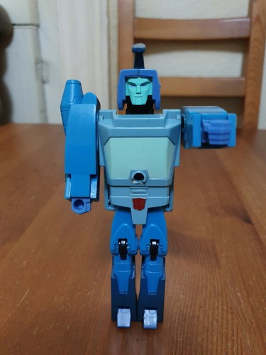 Vintage G1 Transformer Blurr Robot By TAKARA 1986(Pre-owned) - Picture 4 of 12