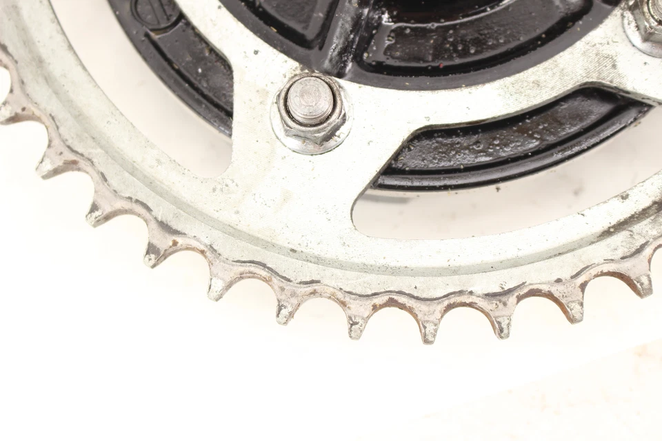 Piñón trasero Suzuki GSXR600 2008 64511-35F50 64610-44G00 Foto 3 de 4