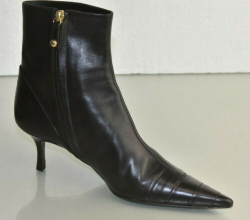NEW Chanel Pointed Toe Boots CC Booties Leather Brown Kitten Heel 