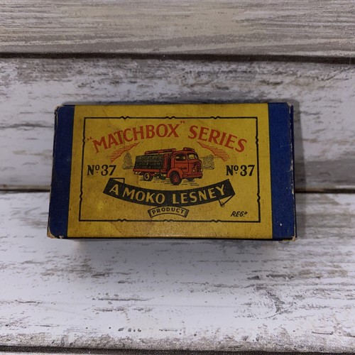 MATCHBOX A MOKO LESNEY No 37 VINTAGE KARRIER BANTAM 2 Ton COCA COLA LORRY IN BOX - Picture 9 of 11
