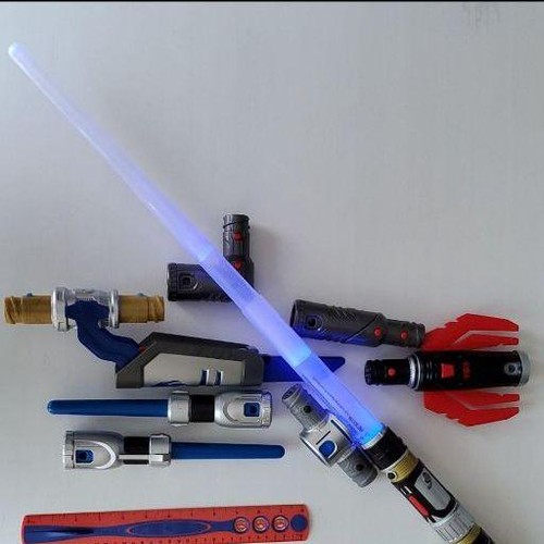 Star Wars Lightsaber Halloween Collectors Item - Picture 2 of 10