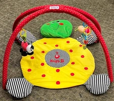 Vintage 1999 Kids II Infant Play Mat with hanging detachable toys 34" X 25 1/2"