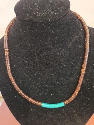 Vintage Native American Turquoise And Shell Beaded 16 In Necklace.. Estate
