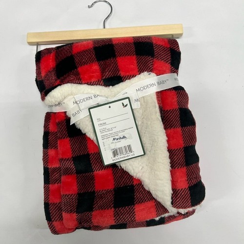 NWT MORDERN BABY REVERSIBLE HOLIDAY BLANKET