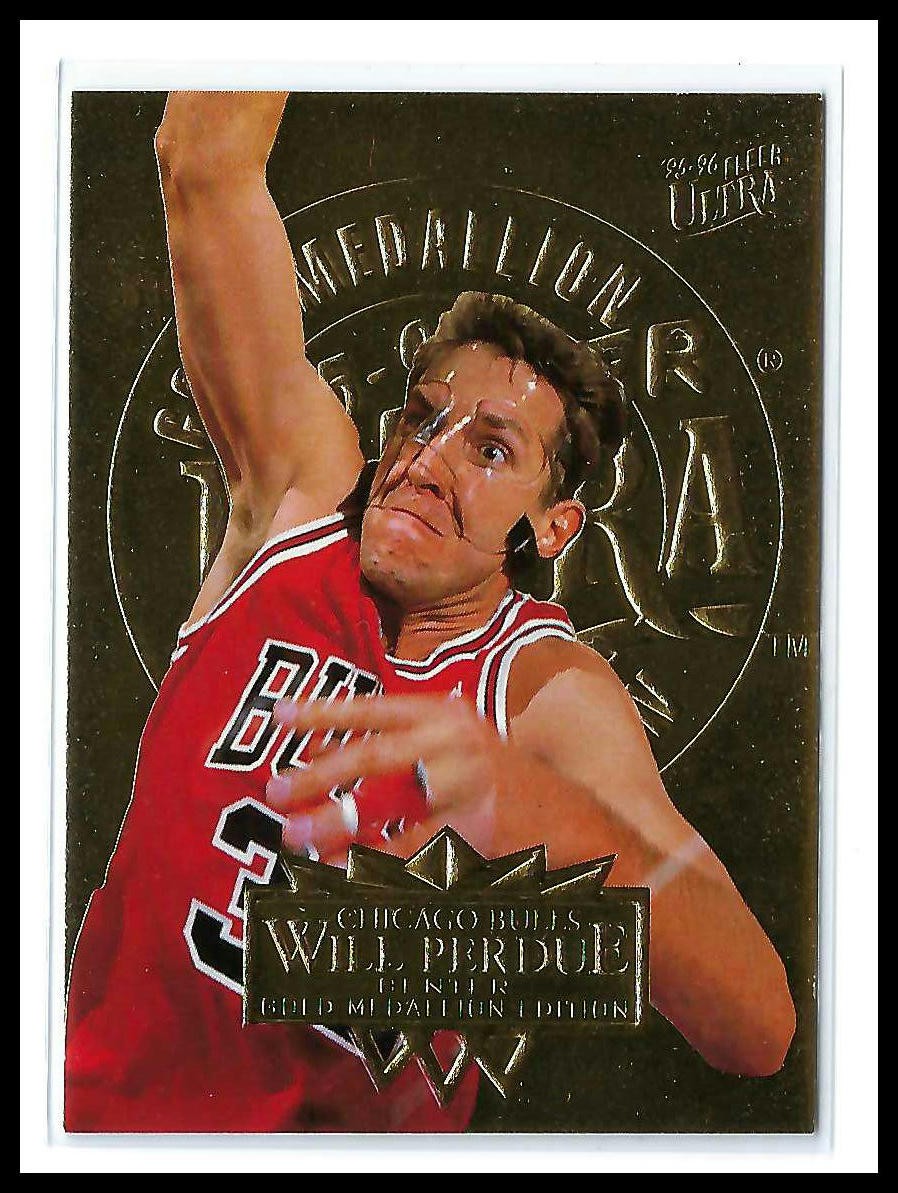 Will Perdue Gold Medallion 1995-96 Ultra Chicago Bulls #27