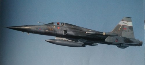 Hasegawa Bausatz 1:32 F-5E &. CF-116 Resin Conversionkit Cokebottles v. Zubehör - Bild 3 von 15