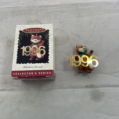 Hallmark Keepsake Christmas Ornament - Fabulous Decade - 1996