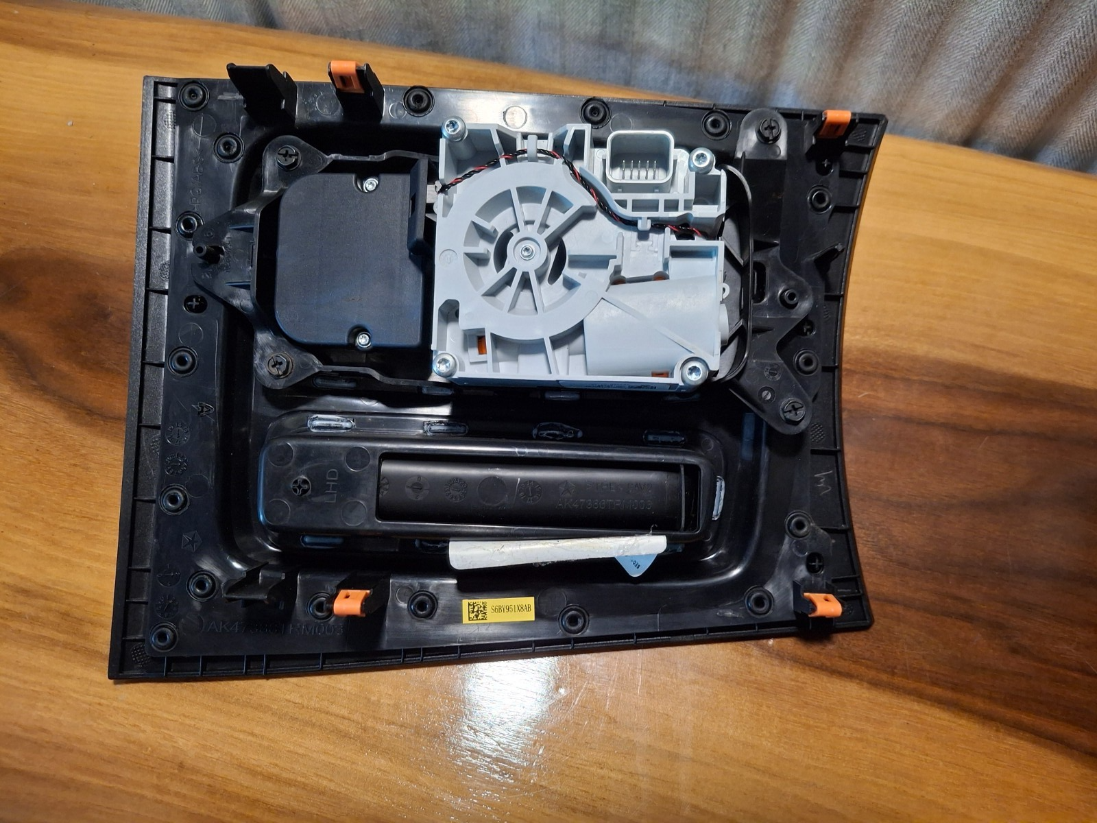 Picture 2 of 5