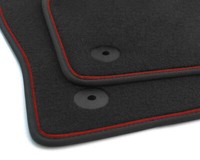 NEU FußMatten Seat Arona (Alle) Tuning Automatten Sport Velours Schwarz Rot Vorn